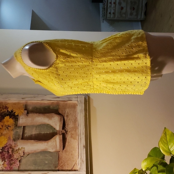 ♦️♦️SOLD♦️♦️ Banana Republic Tank - Picture 5 of 7